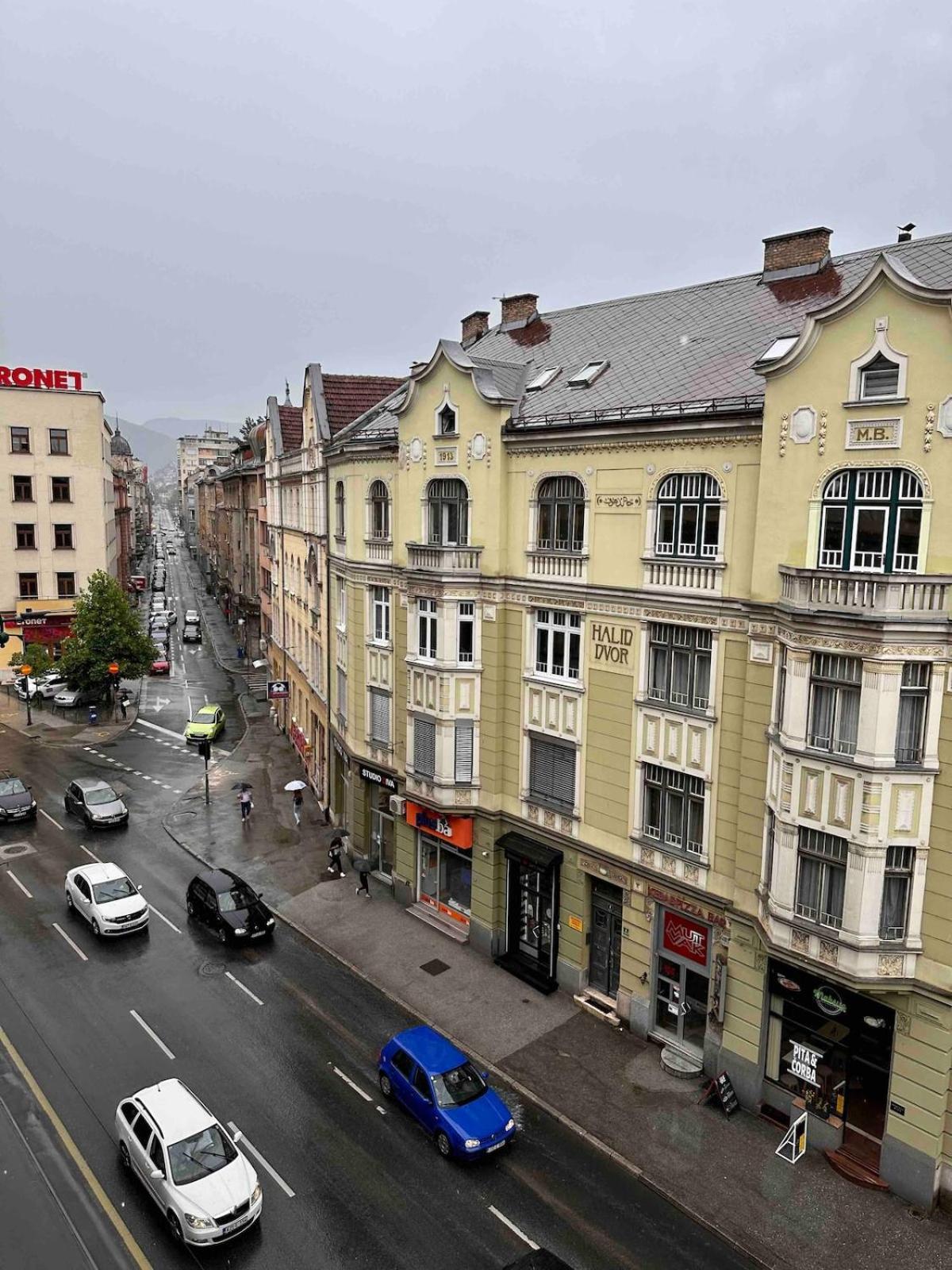 Historic In Center Apartment *