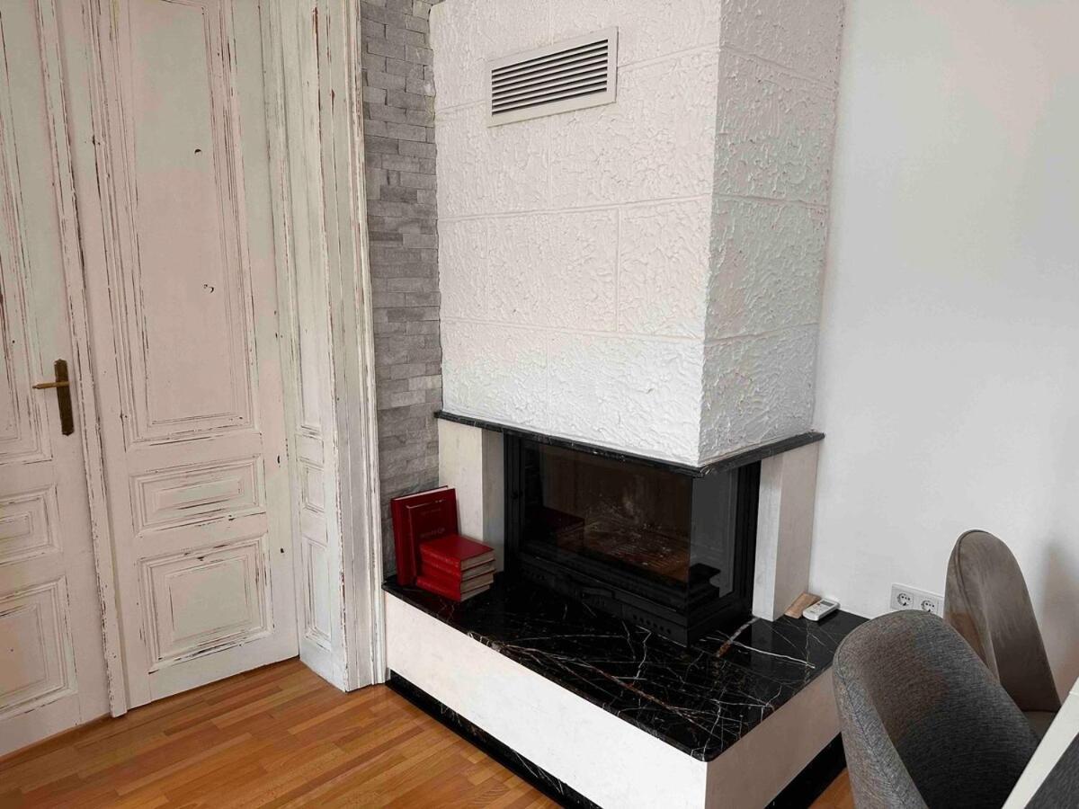 Apartment Historic In Center *